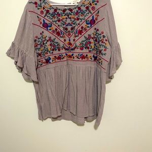 Umgee Gray Embroidered Peasant Blouse